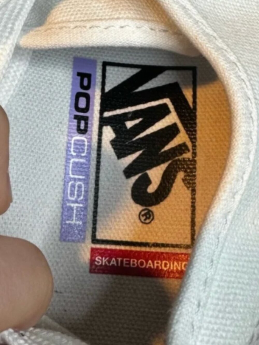 Vans - Picture 7 of 7